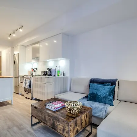 Love Suites -Jarvis
